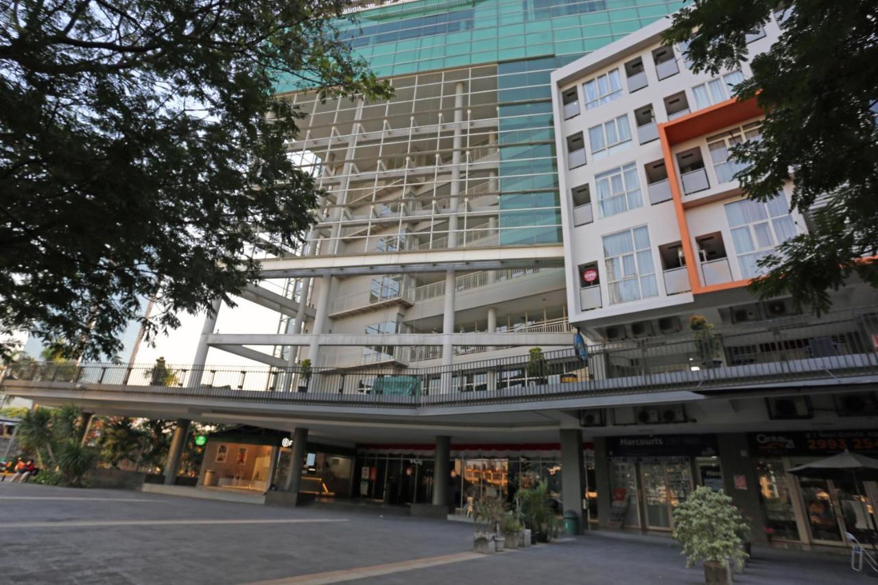 Capital O 1748 Thamrin Condotel Giacarta Esterno foto
