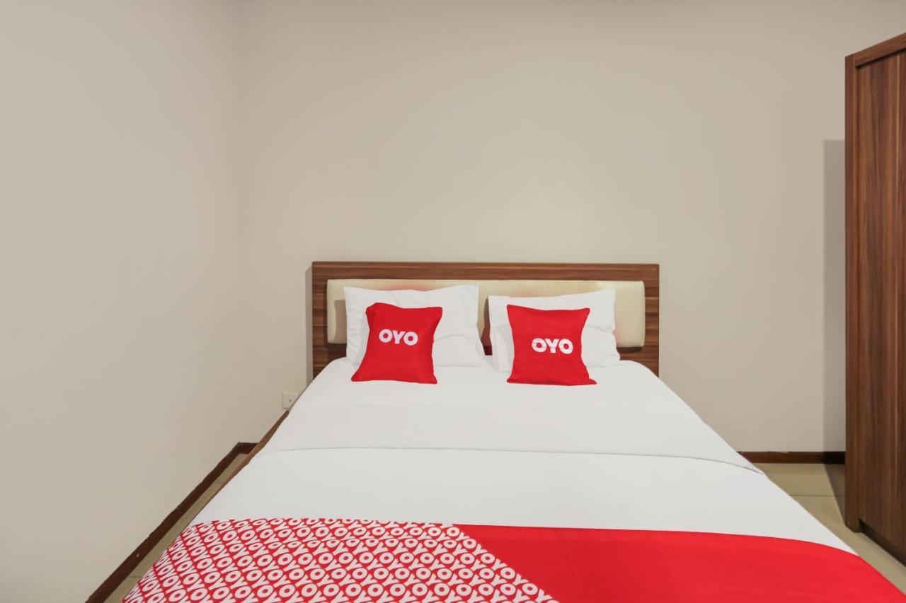 Capital O 1748 Thamrin Condotel Giacarta Esterno foto