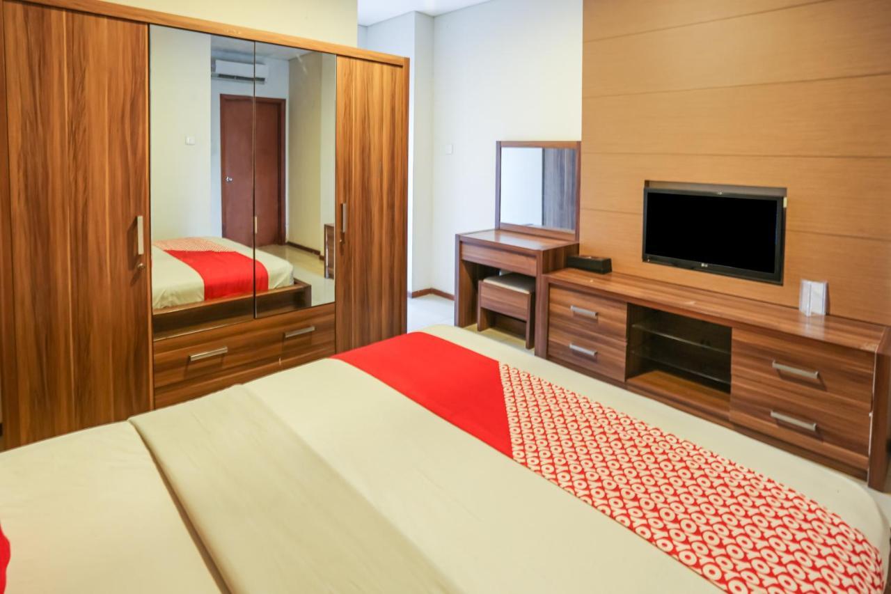 Capital O 1748 Thamrin Condotel Giacarta Esterno foto