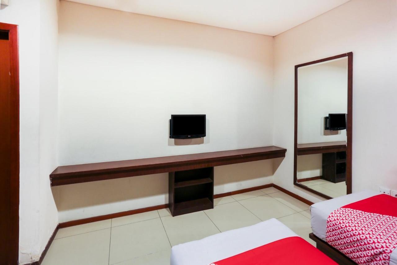 Capital O 1748 Thamrin Condotel Giacarta Esterno foto