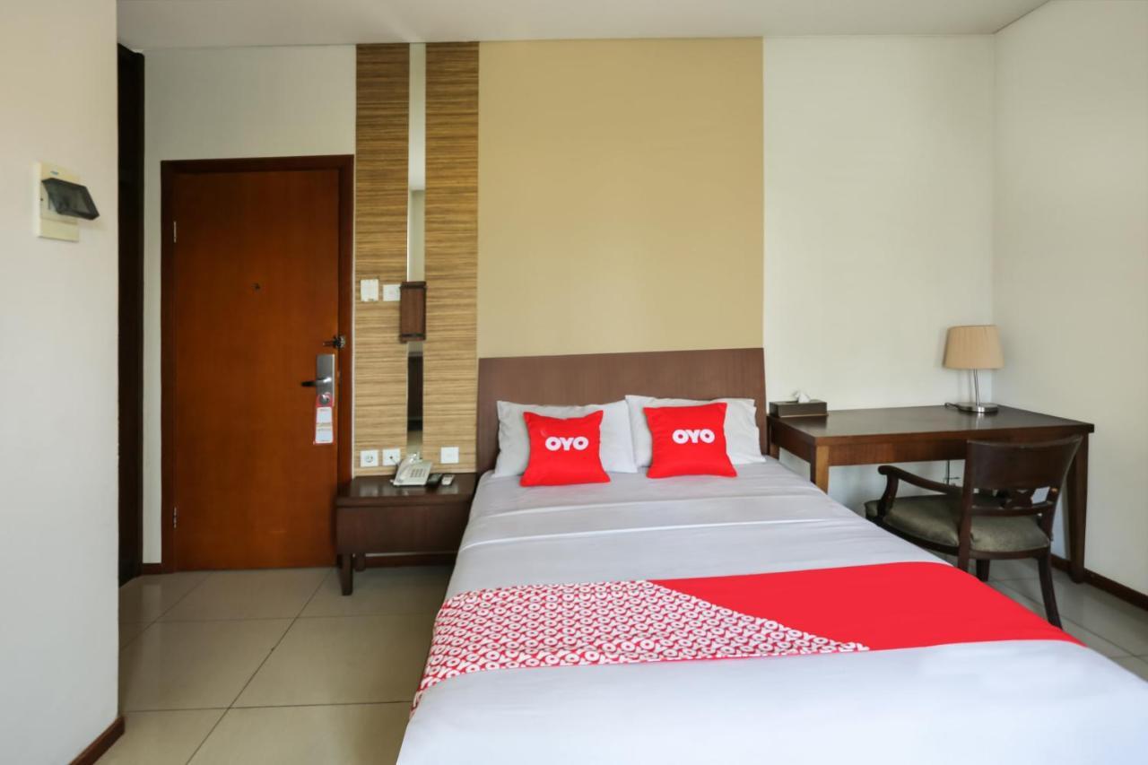 Capital O 1748 Thamrin Condotel Giacarta Esterno foto