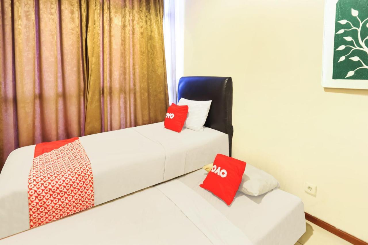 Capital O 1748 Thamrin Condotel Giacarta Esterno foto