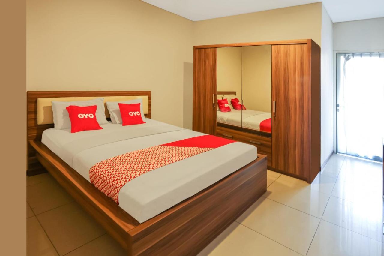 Capital O 1748 Thamrin Condotel Giacarta Esterno foto