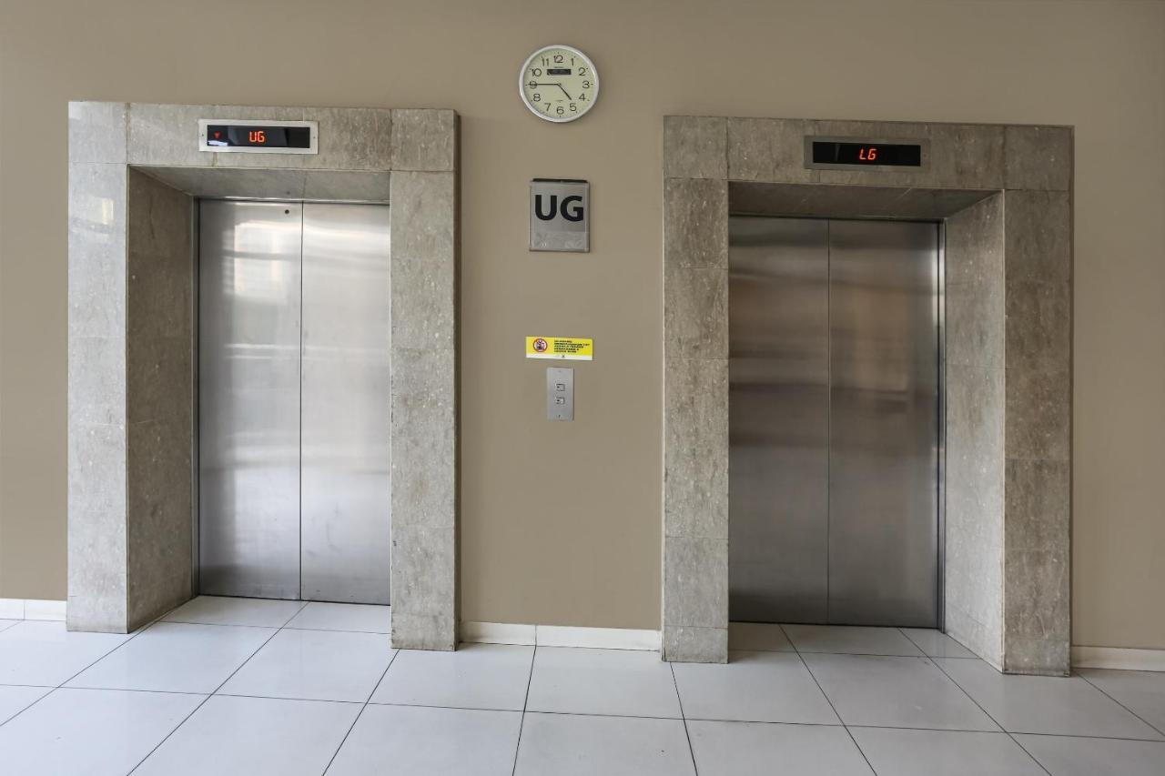 Capital O 1748 Thamrin Condotel Giacarta Esterno foto