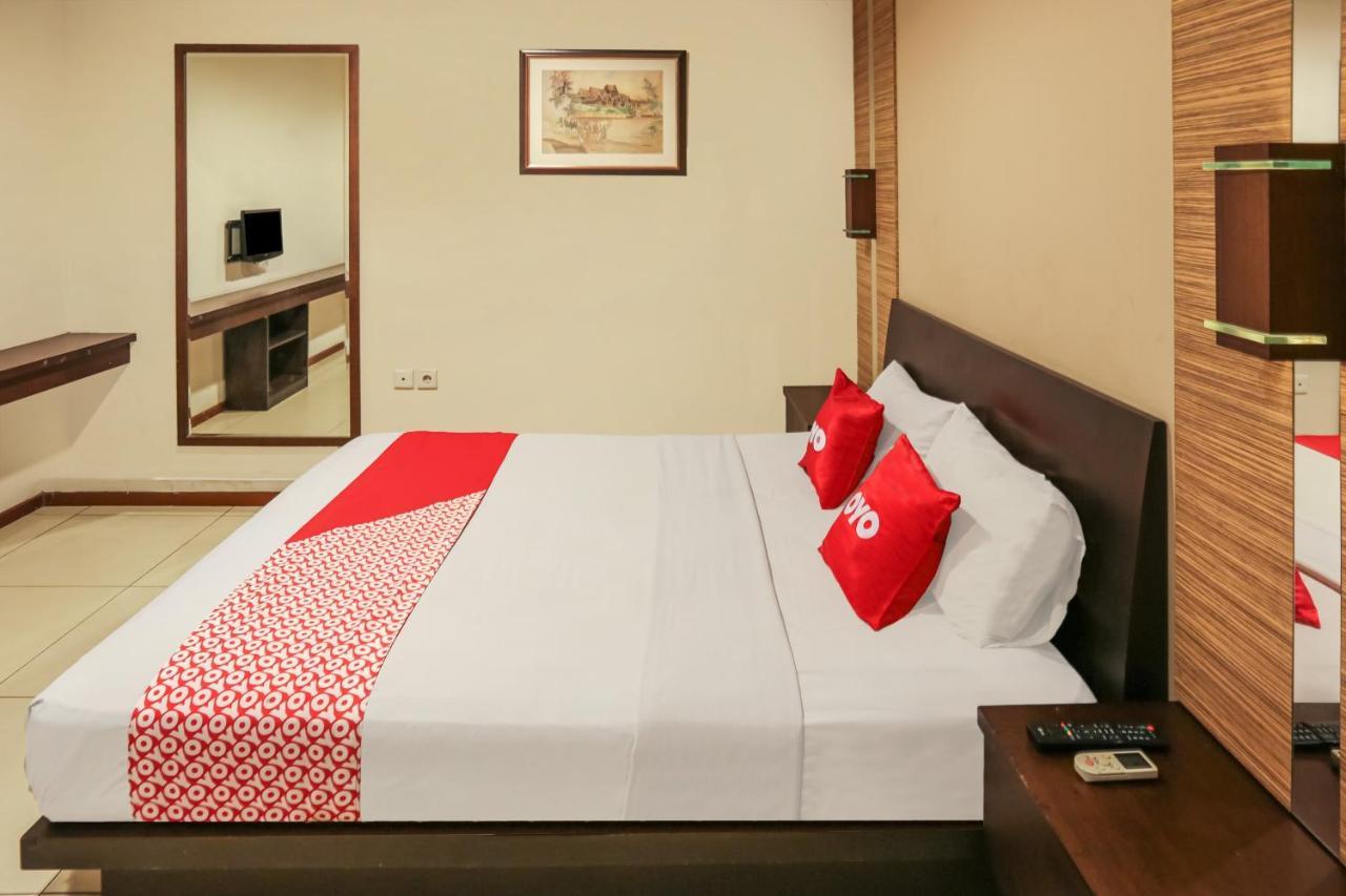 Capital O 1748 Thamrin Condotel Giacarta Esterno foto