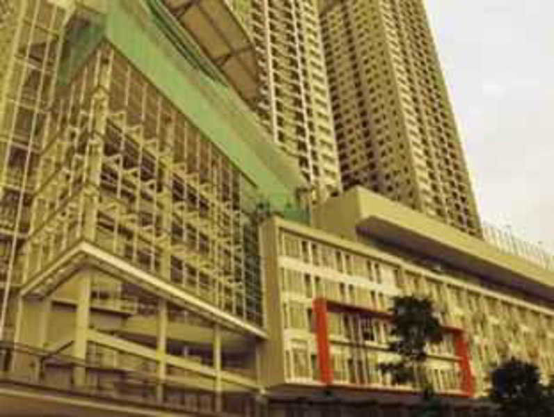 Capital O 1748 Thamrin Condotel Giacarta Esterno foto