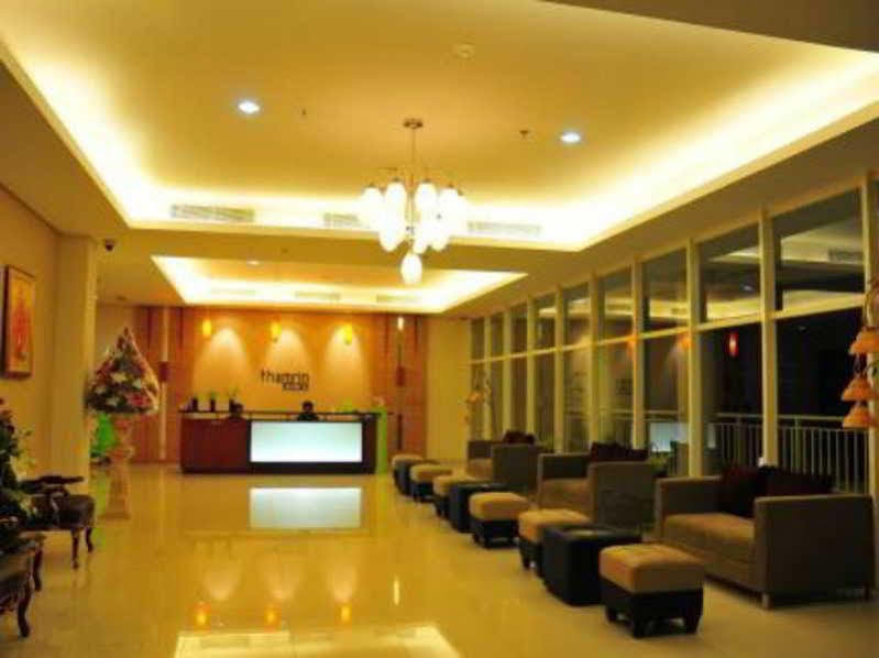 Capital O 1748 Thamrin Condotel Giacarta Esterno foto